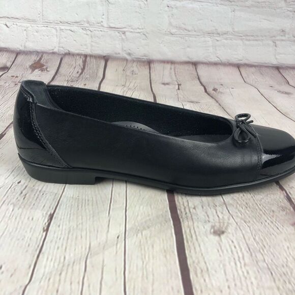 NWOT SAS Coco Slip On Loafer Black Bow Women's Sz 7.5 - Picture 3 of 11